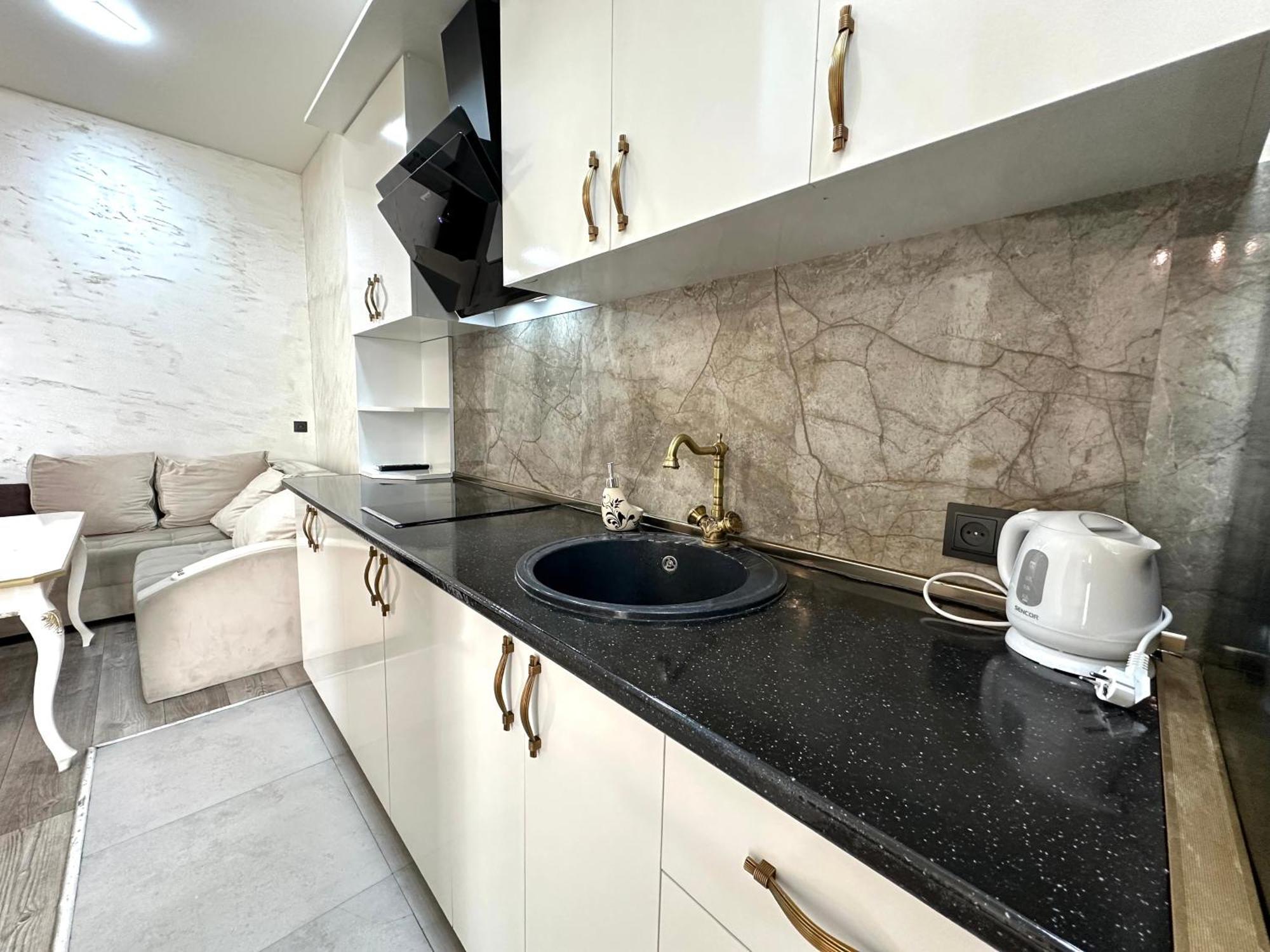 New Apartment In Downtown エレバン エクステリア 写真