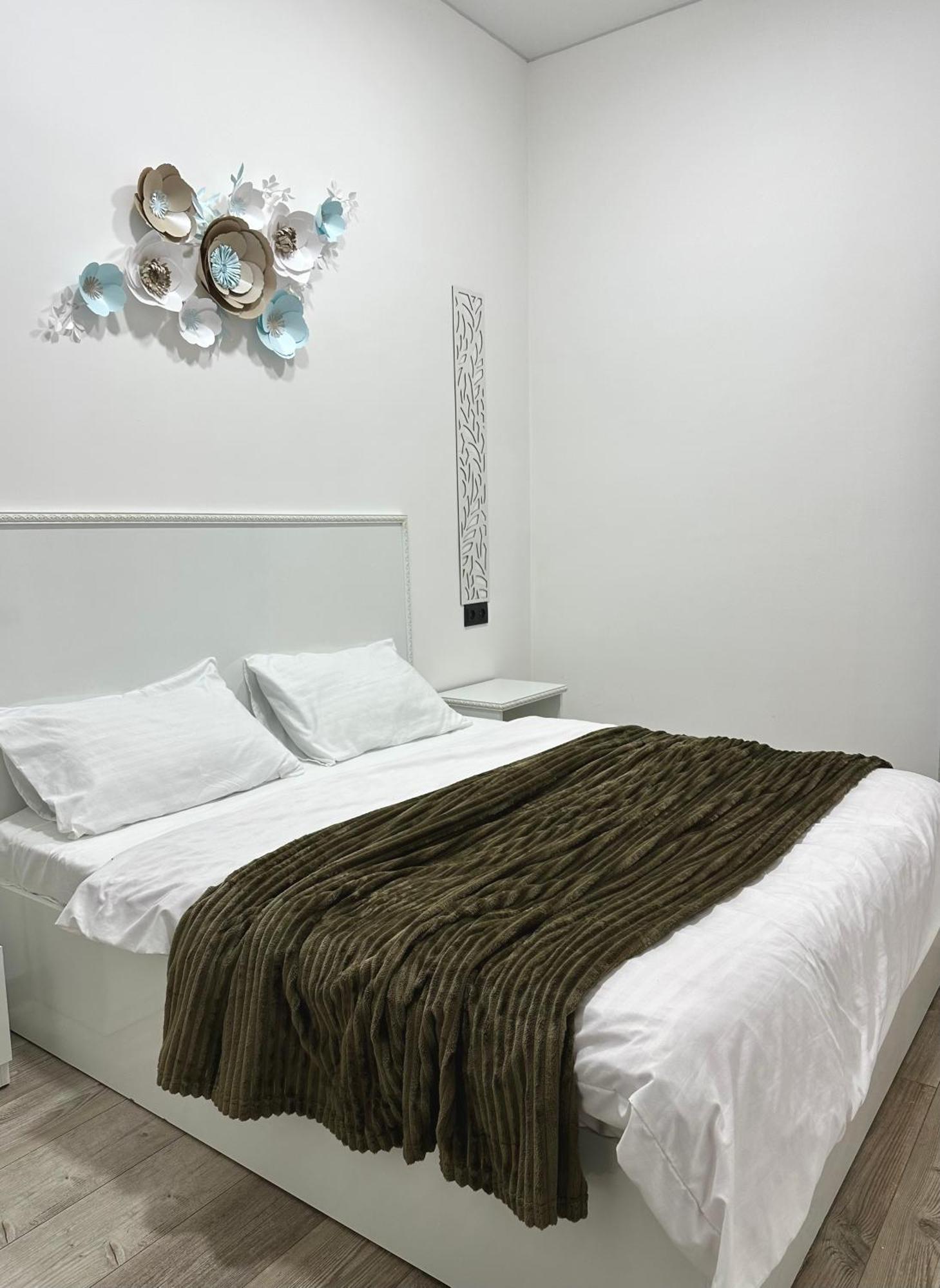 New Apartment In Downtown エレバン エクステリア 写真